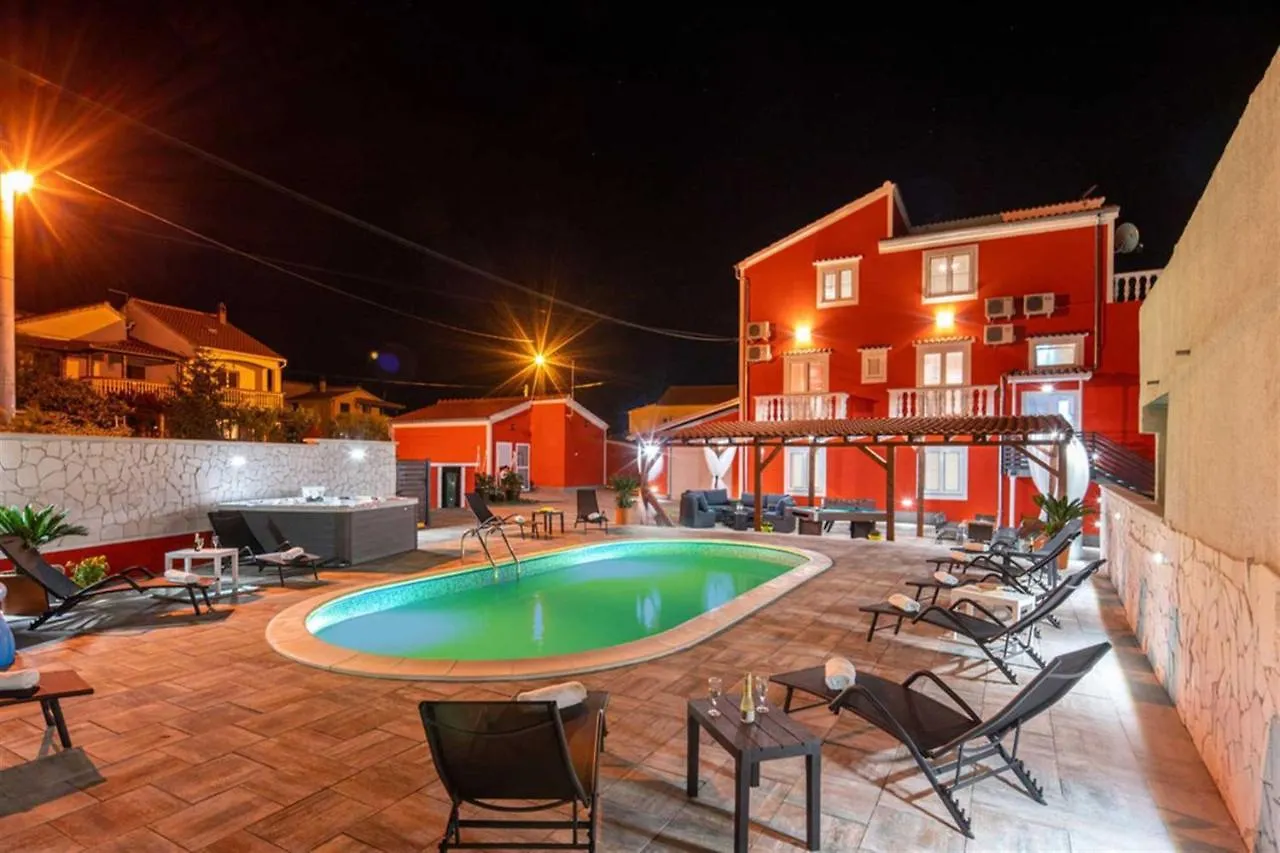 Xxxl Villa Ancora With Heated Pool Turanj 0*,  Horvátország