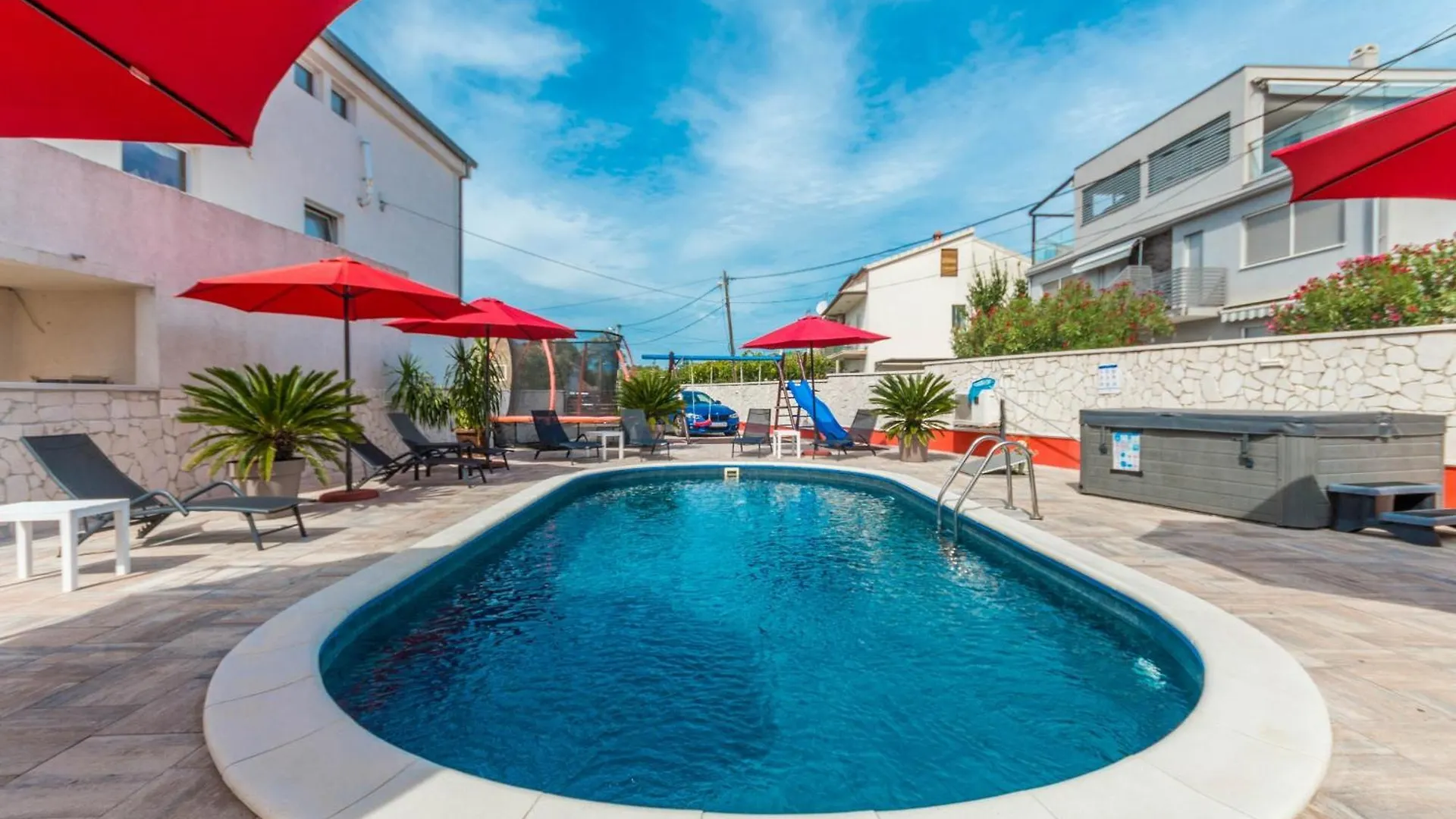 Xxxl Villa Ancora With Heated Pool 图兰杰