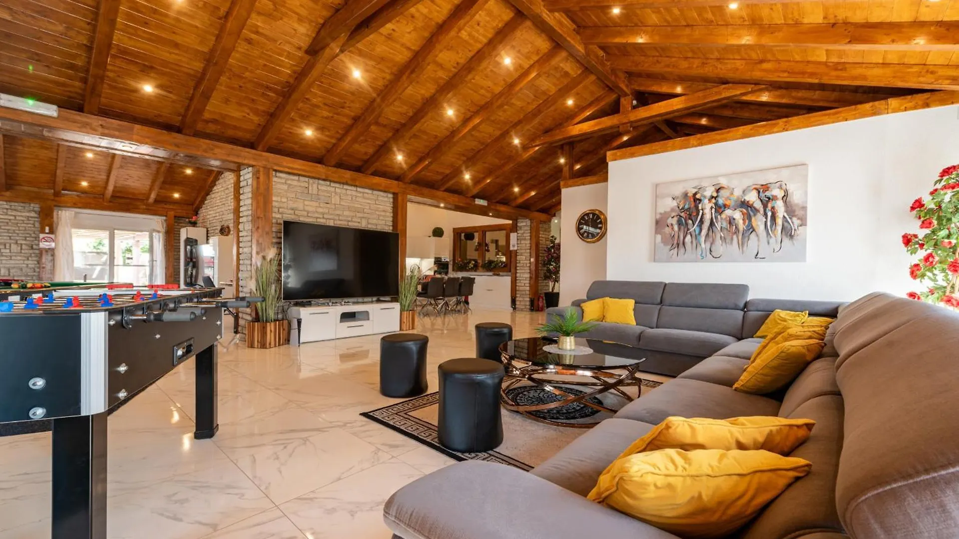 Xxxl Villa Ancora With Heated Pool Turanj